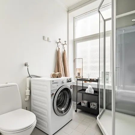Bergen Beds Apartments - Unbeatable location! *