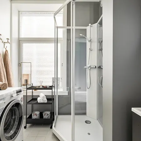 Bergen Beds Apartments - Unbeatable location! Bergen